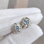 SAPPHIRE RIPPLE – sidabro auskarai su safyrais